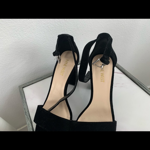 New without tags Nine West heels - Picture 2 of 4